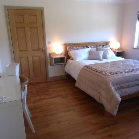 Burren Rock Farmhouse B&B Turlough  Bagian luar foto