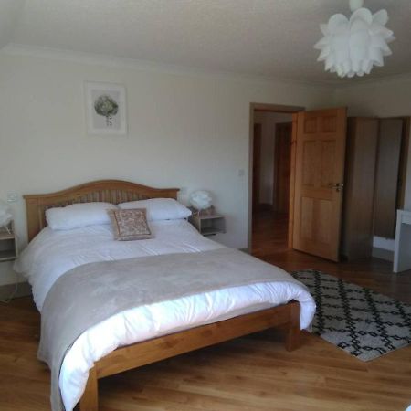 Burren Rock Farmhouse B&B Turlough  Bagian luar foto