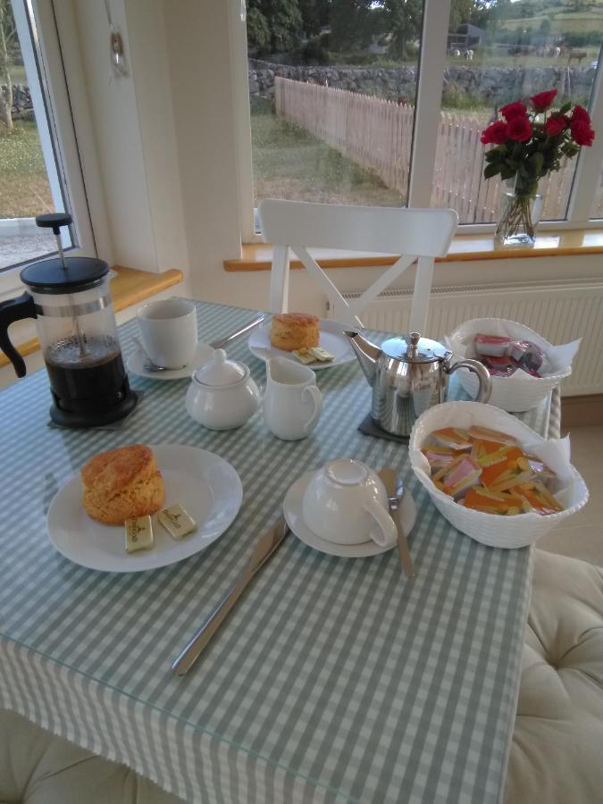 Burren Rock Farmhouse B&B Turlough  Bagian luar foto