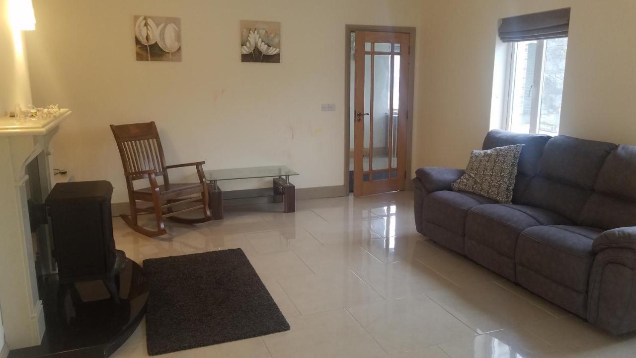 Burren Rock Farmhouse B&B Turlough  Bagian luar foto